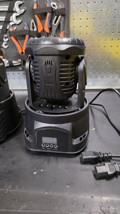 2x Moving Head FONESTAR LED RGBW 7x10W