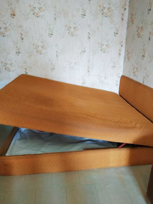 Продам двоспальне ліжко. Район Ювілейна.