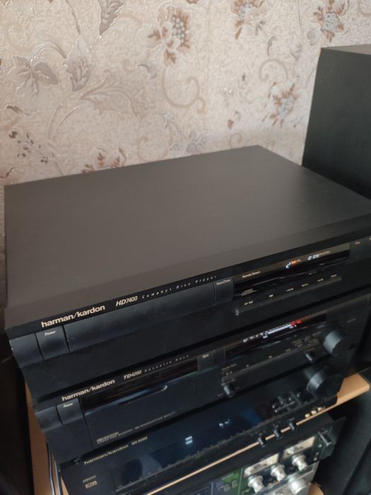 Сиди проигрыватель harman kardоn HD7400.