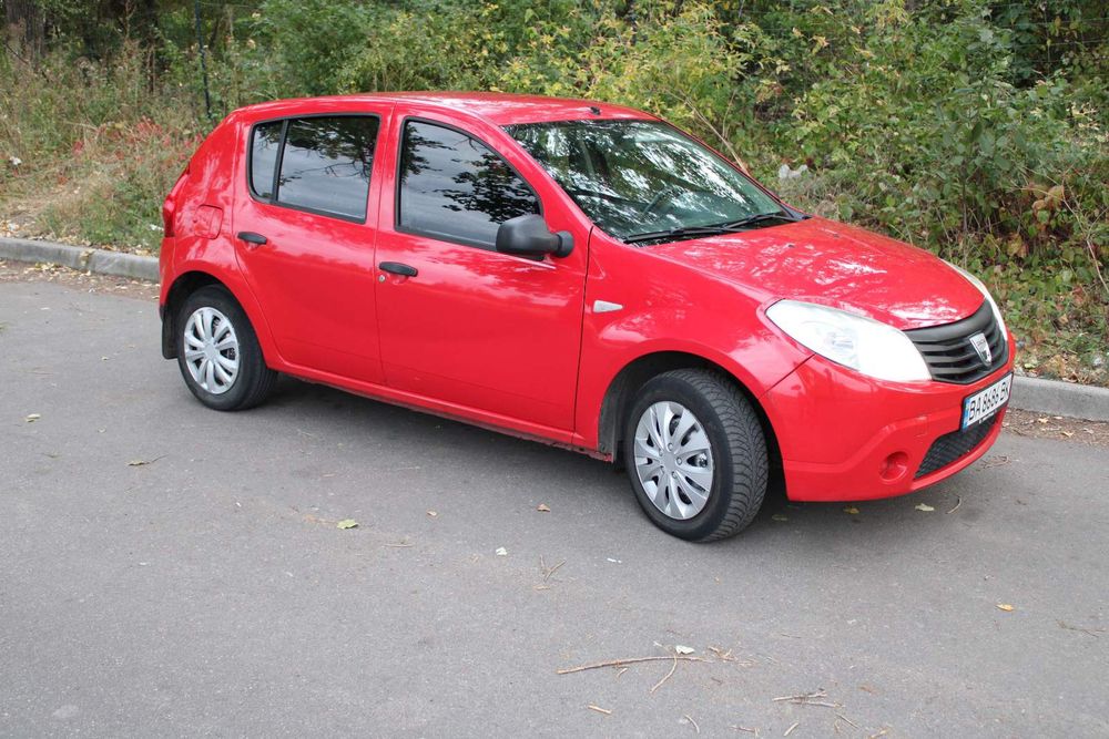 Продам Сандеріка в гарному стані з ГБО.