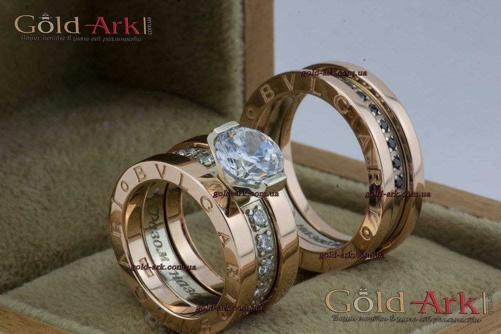 Обручки в стилі BVLGARI