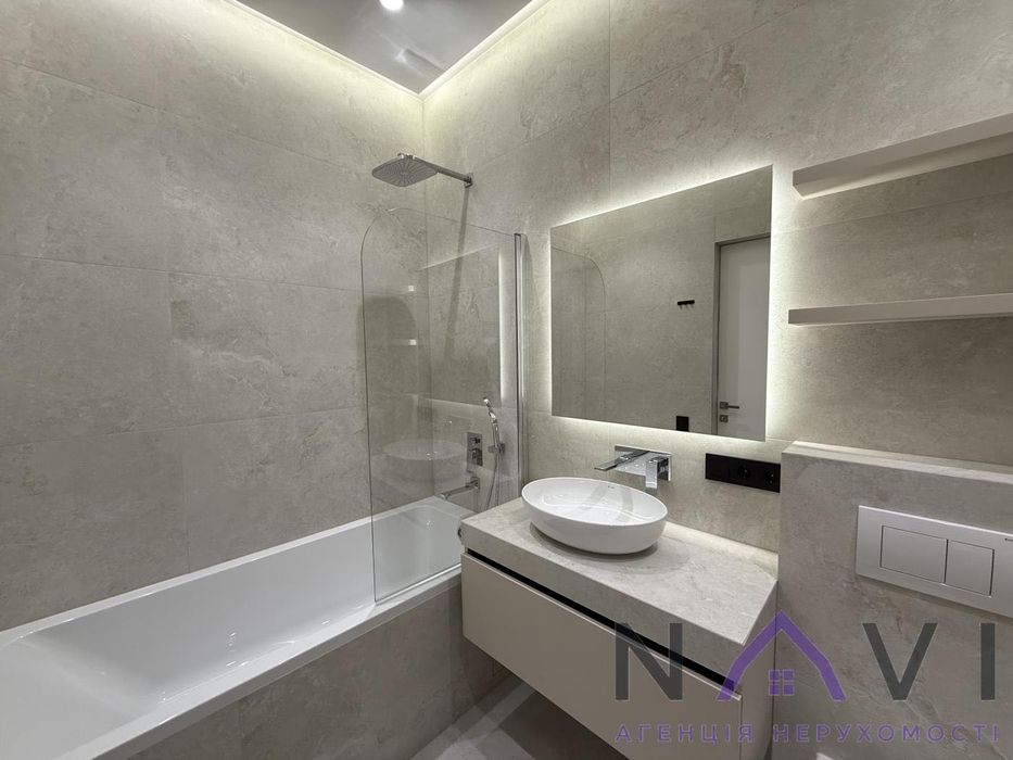 Продаж преміальної 3-кімнатної квартири ЖК Uzh Towers