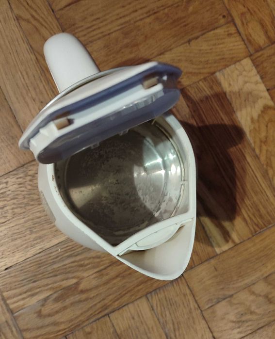 Электрочайник б/у