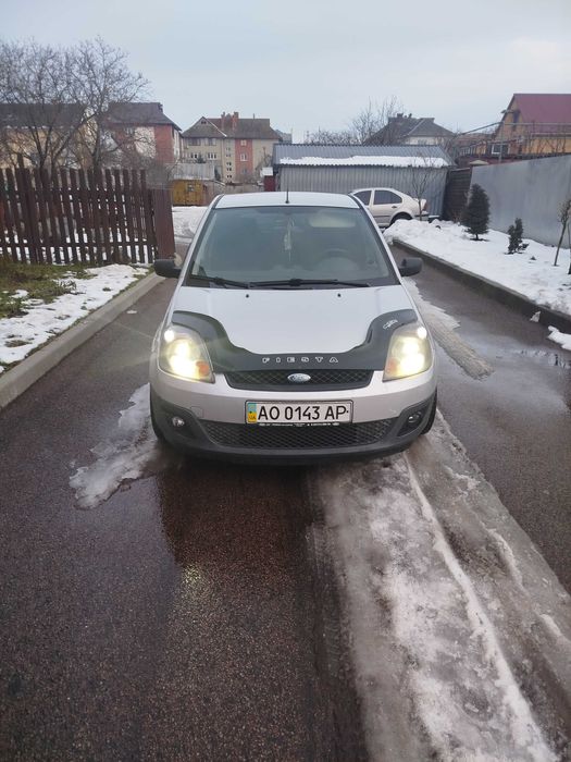 Форд фієста 1.4 2008рік