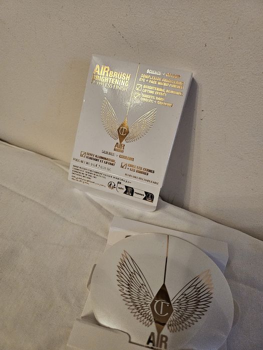 Puder transparentny Charlotte Tilbury