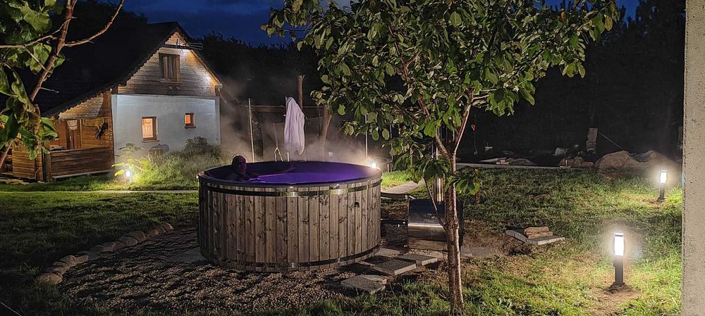 Domek sadkowo z balią ogrodową na wyłączność , balia dodatkowo płatna