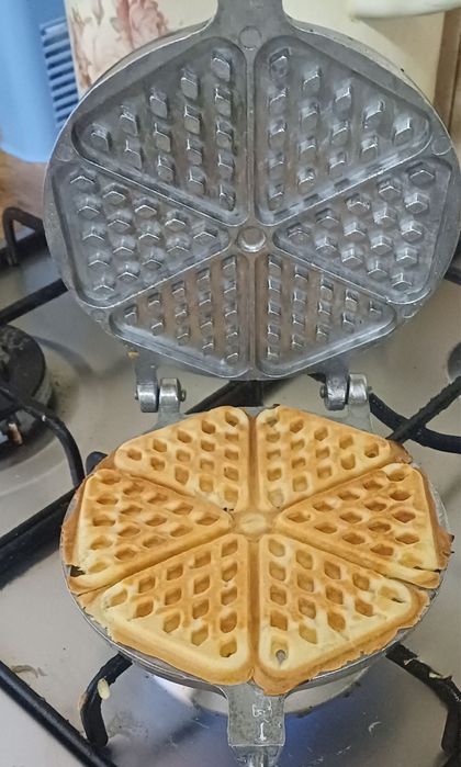 Вафельница форма для печенья на газу треугольник трикутник