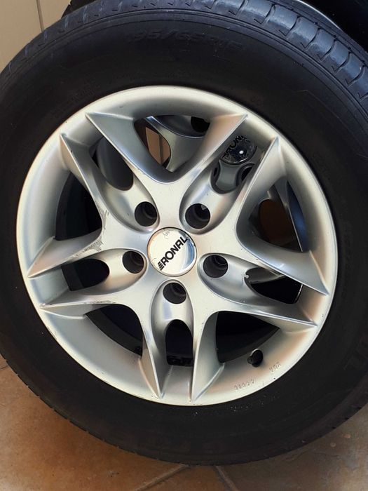 Koła aluminiowe × 4 + opony 195/65R15