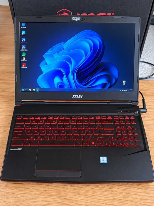 Laptop MSI GL63 8SC | Intel Core i7 | 32 GB RAM | GTX 1650 4 GB | SSD + HDD | Windows 11 Pro