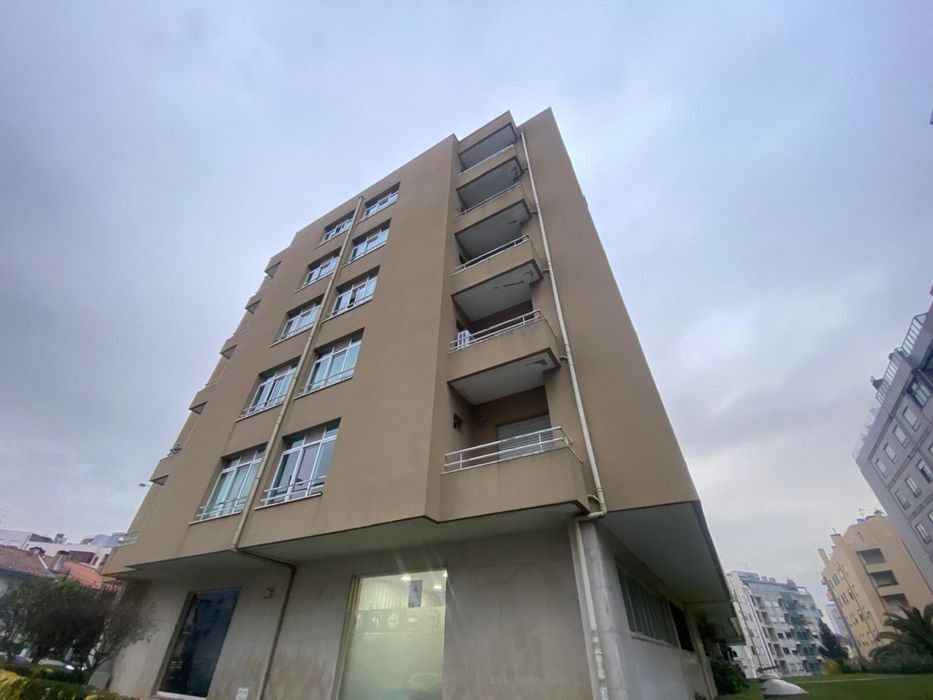 Lugar de Garagem + Arrumo | 23 m² | Águas Santas – Maia | Junto ao Comboio