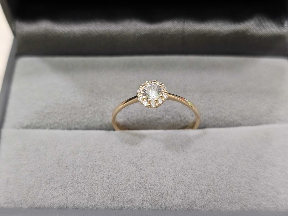 Nowy złoty pierścionek okrągłe oczka PR 585