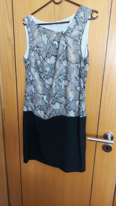 Vestidos em otima condição