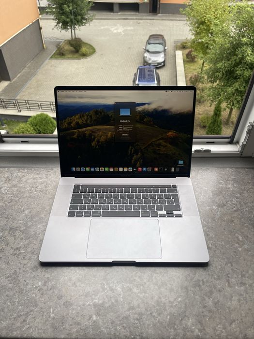 MacBook Pro 16" 2019 | i9 2.4GHz / 32GB / 1TB | 75 циклів