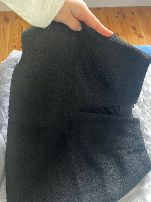 2 saias: Saia preta/branca e saia só preta  H&M novas