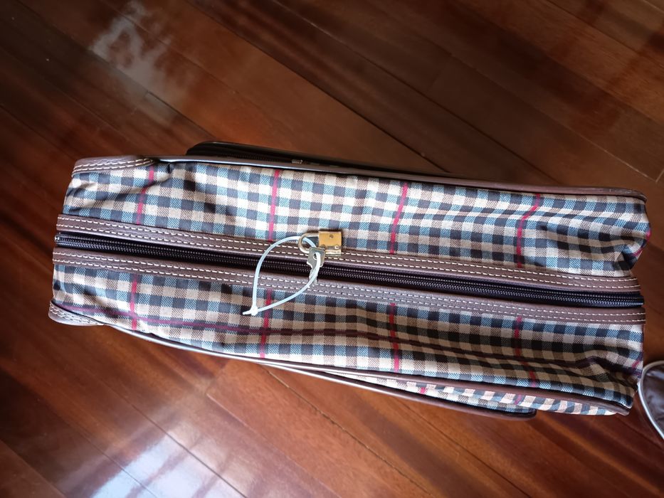 Mala porta fatos  Molarte