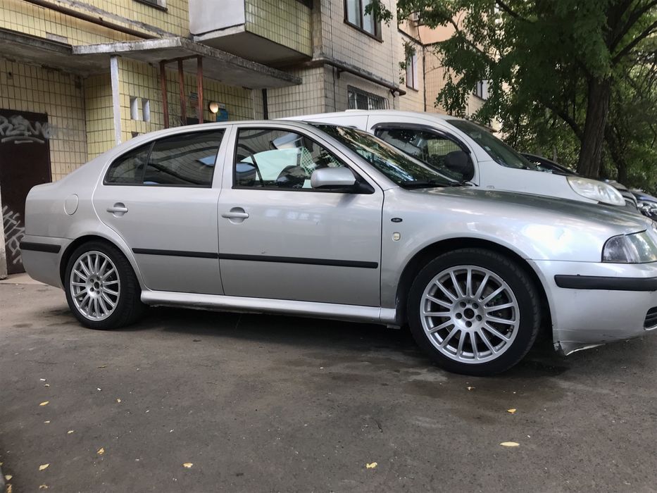 Shkoda Oktavia Tour 2003г