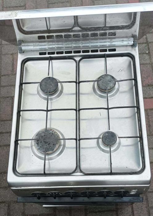 sprzedam kuchenkę gazową