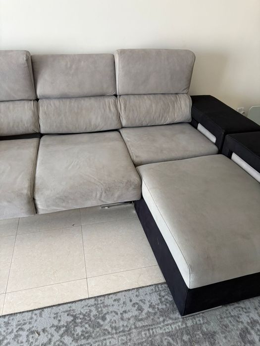 Sofá cordoba com chaise longue e 4 puffs como novo