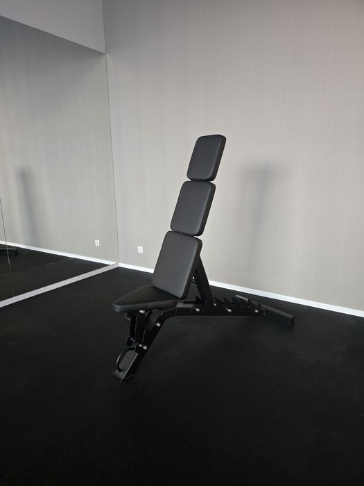 Lawka regulowana komercyjna Premium