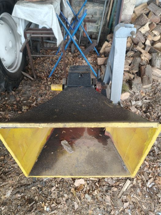 Rębak, rozdrabniacz do gałęzi 2N