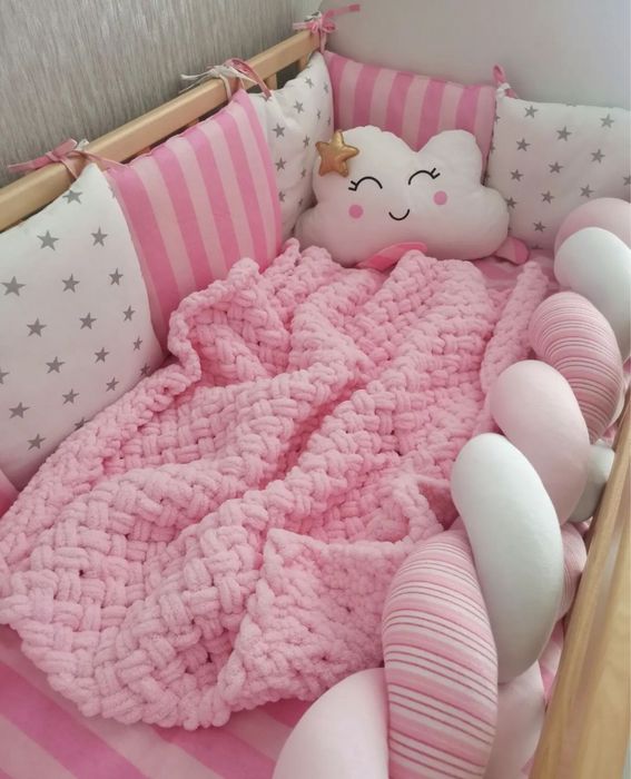 Плюшеві пледики різних кольрів