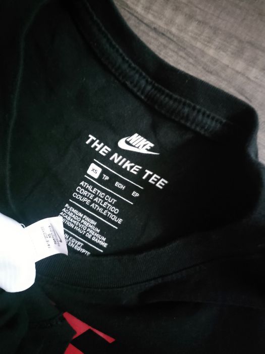świetny t-shirt NIKE TEE  XS/S w super stanie