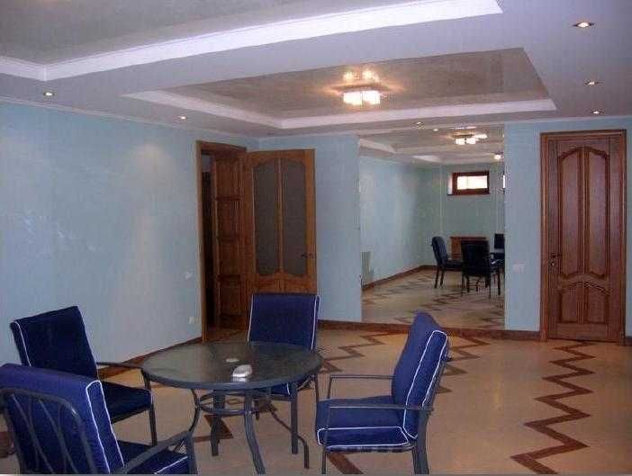 Великий будинок в Совіньйоні + гостьовий будинок та басейн.