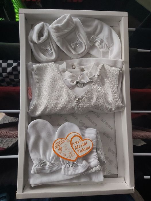 Komplet niemowlęcy na chrzest - Biały