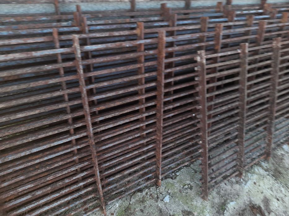 Ruszt ruszta krata metalowa dla bydła obory