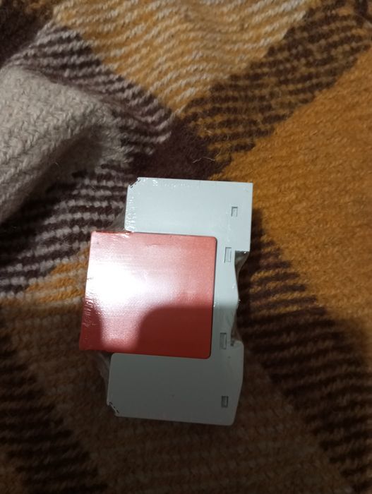 Продами узип Пристрій захисту від імпульсної перенапруги TOMZN 600v