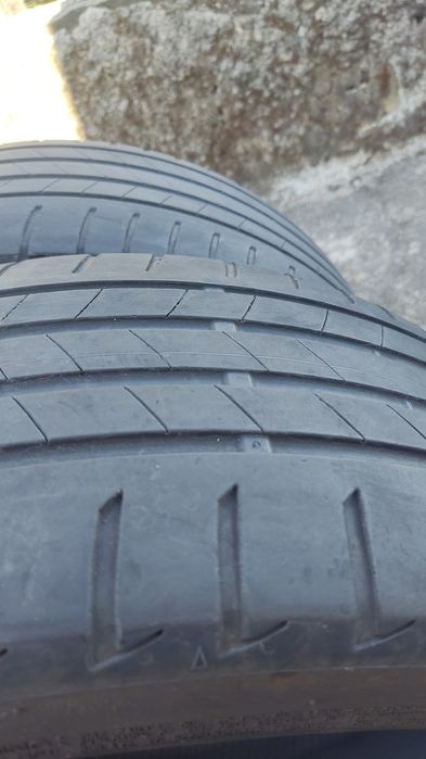 Vende-se pneus Bridgestone 215/40R18