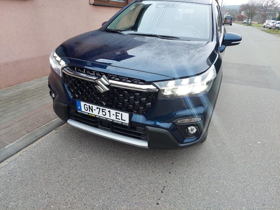 Suzuki SX4 S-Cross Suzuki S-cross 1.5 Hybryda Automat Ledy Kamera Alus Tempomat 47tyś/km