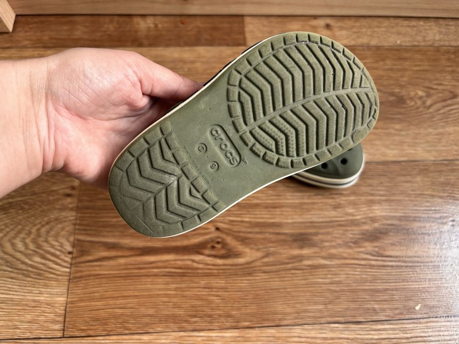 Дитяче взуття crocs