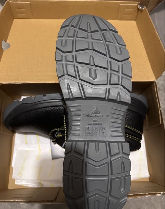 Buty robocze DeltaPlus z noskami rozmiar 44