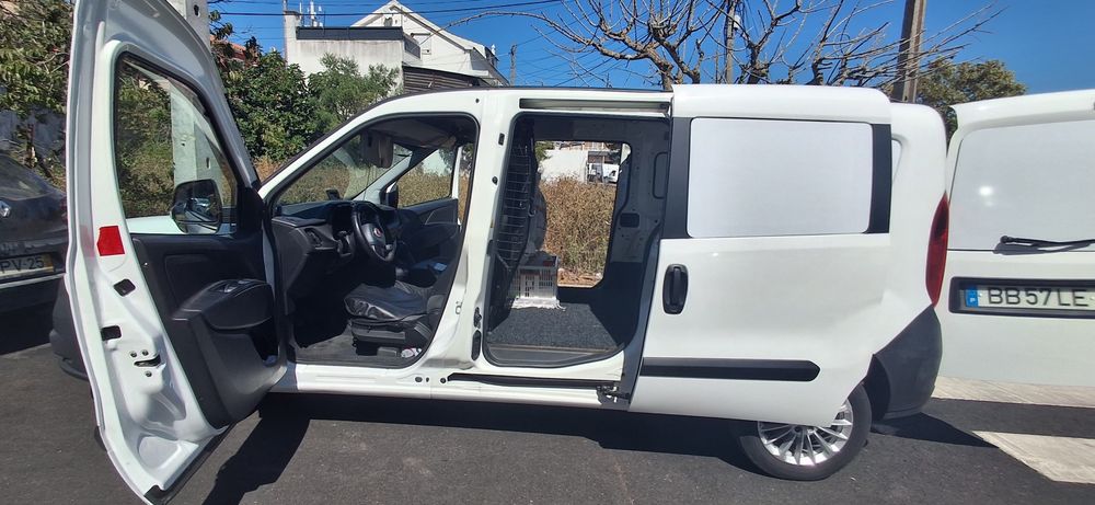 Fiat doblo maxi de 2015 com 92000km