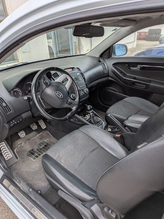 Kia pro_cee'd 1.6 CRDi | Bom Estado