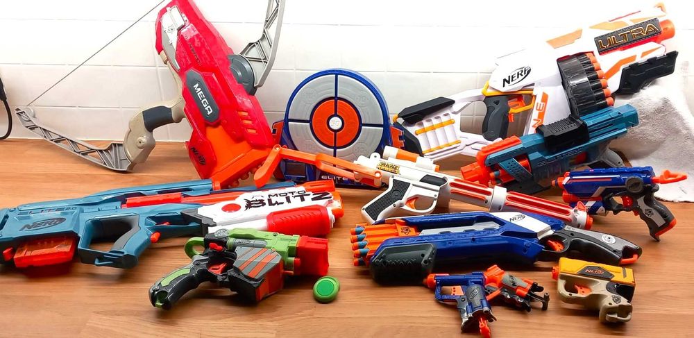 NERF: lote 12 armas e alvo