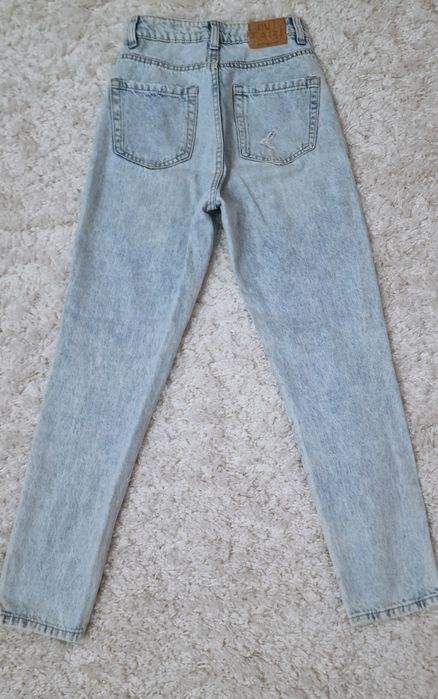 Spodnie jeans "Stradivarius ".
