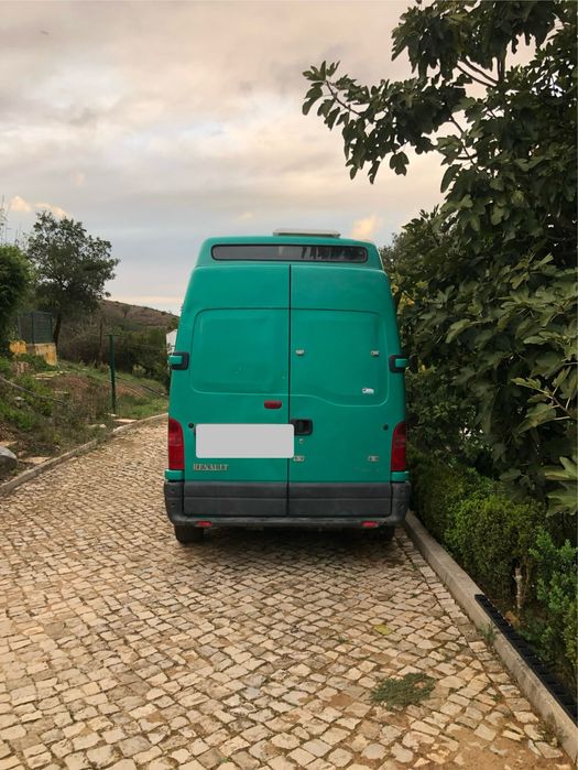 Autocaravana para colocar em espaco privado