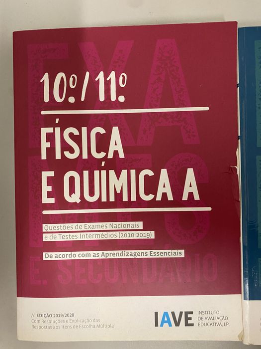 Livros de apoio escolar 10°,11° e 12° ano