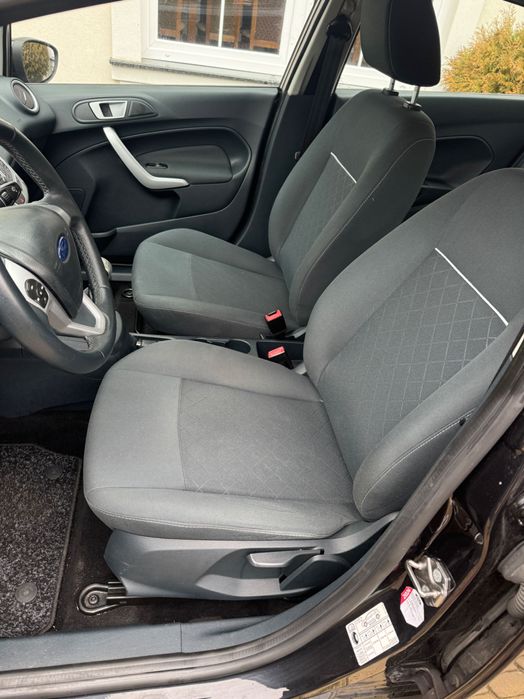 Ford fiesta 1,3MPI  benzyna sprowadzony