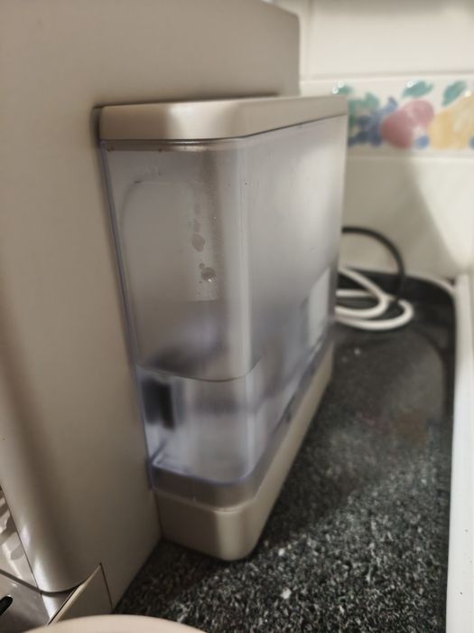 Máquina de café automática com moinho Delonghi Rivelia Sand Beige  EXAM440.55.BG | 1 ano uso | com garantia 2 anos