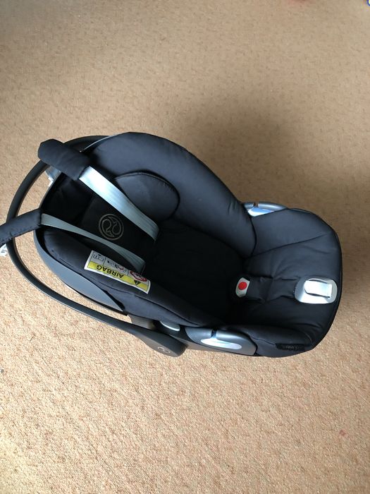 Продам Cybex Cloud Z i-Size Plus Deep Black