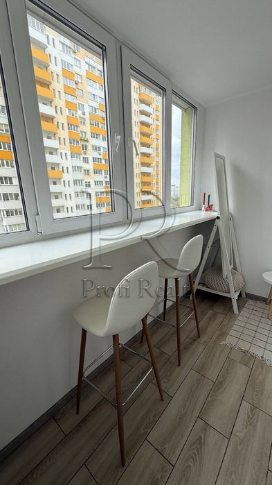 Продаж 1 кімн. квартири за адресою Ломоносова/м. Васильківська та парк