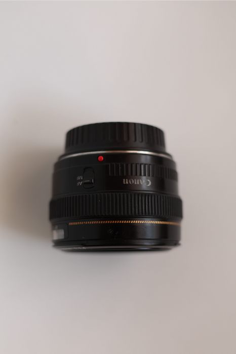 Обєктив Canon 50 mm 1.4