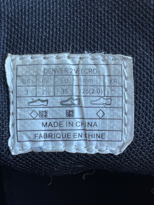 Кроссовки туфли Levis оригинал р35   22.5см