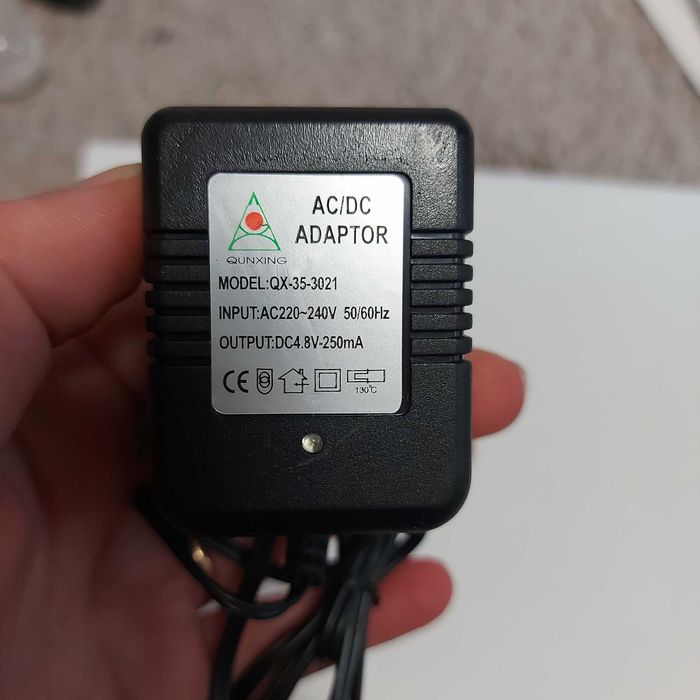 Блоки живлення різні