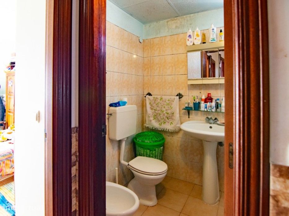 Apartamento T4 em Carnaxide com Vista para Monsanto.