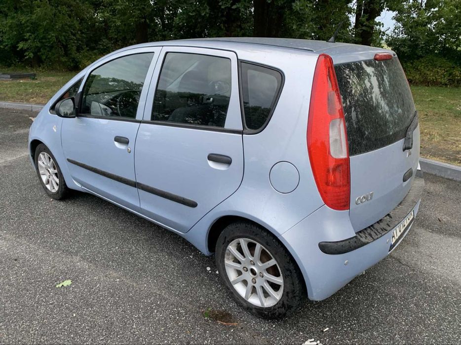 Mitsubishi Golt 1,3газ бензин