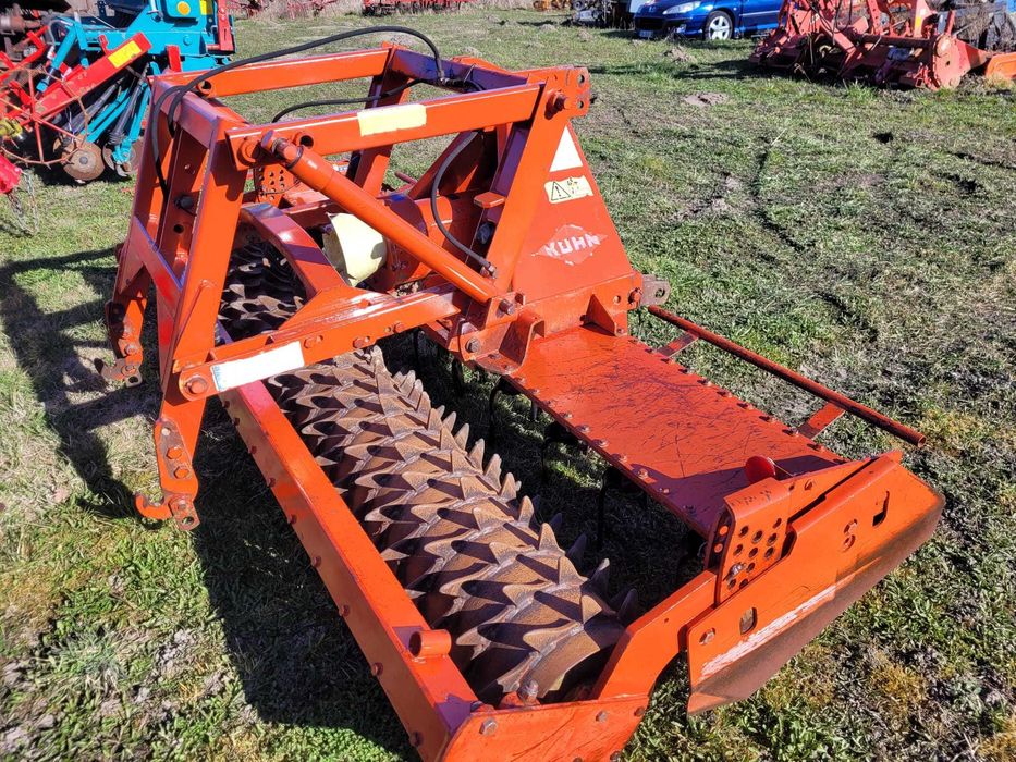 Brona wirowa KUHN HRB 302D